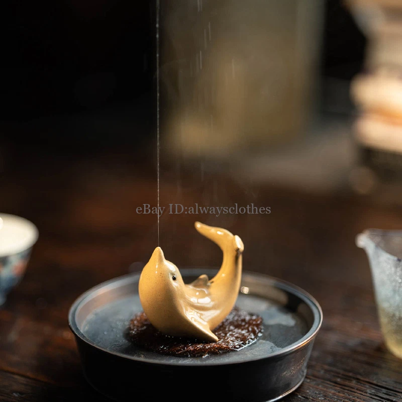 China Yixing Zisha Cerámica Arcilla Púrpura Lindo Animal Cerámica Ballena Té Mascota Estatua Foto 2 de 4