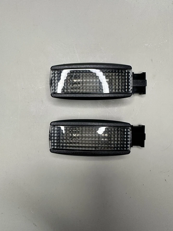 Par de luces domo parasol negras MK4 00-05 OEM Golf GTI R32 VW Jetta GLI 20th Foto 2 de 4