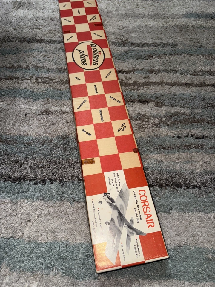 RARE A DUMAS PLANE  Corsair CONTROL LINE CARRIER 35" WS C-35 - Image 2 of 4