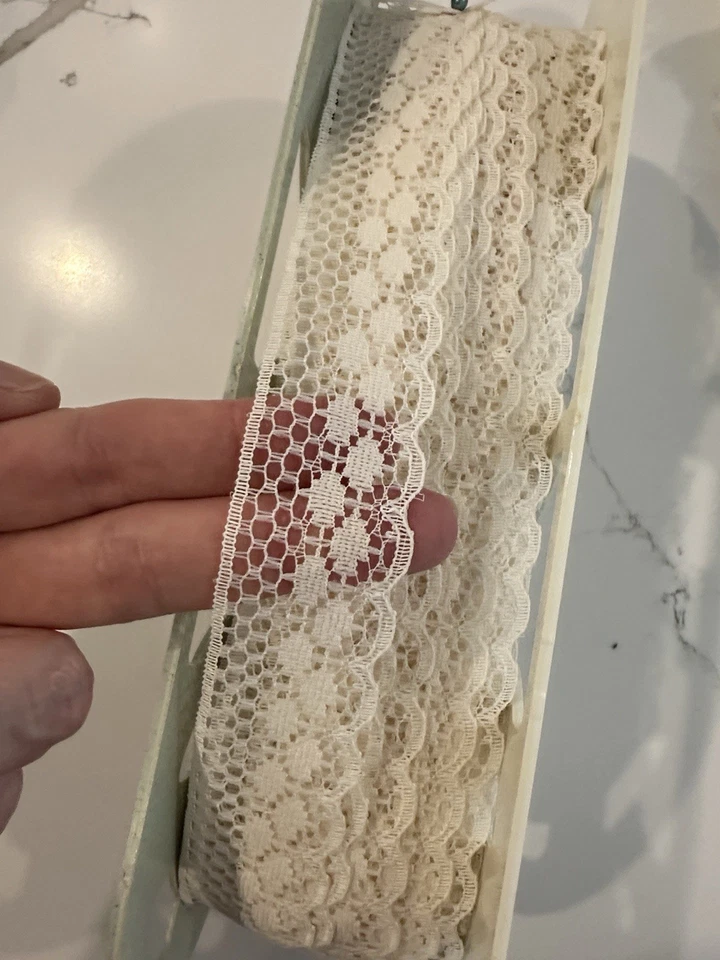 Винтажный 80-х катушка оптом кружева белый и кремовый, страна, бабушка ядро, шитье (3) - Изображение 4 из 4