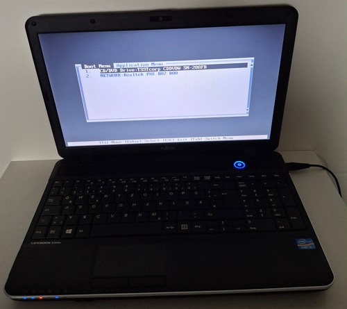 Fujitsu-Siemens Lifebook A512 Display 15,6"  Netbook  Lap Top  ( 1138 )