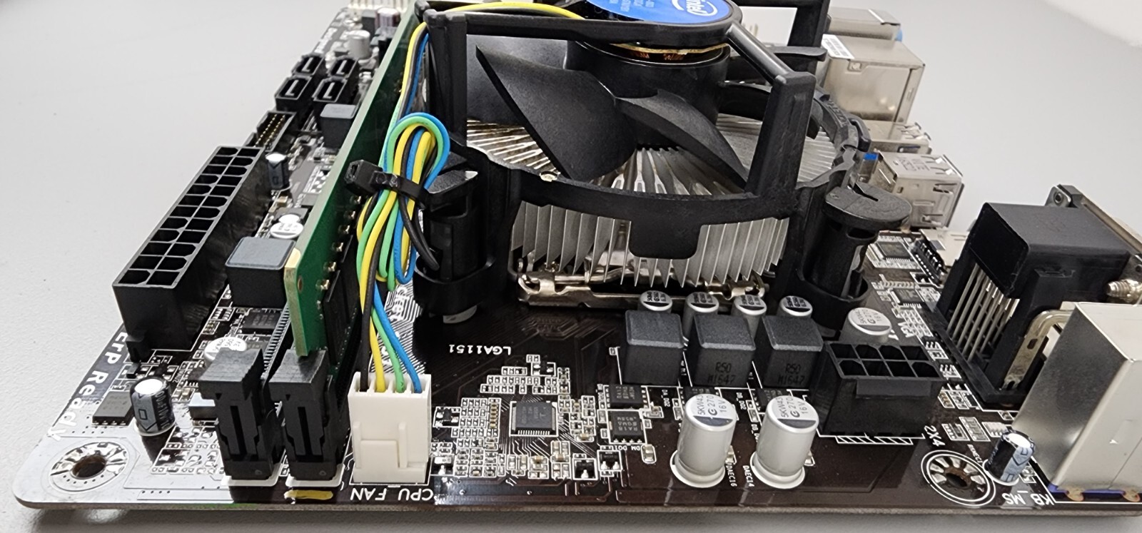 Gigabyte H110MS2HGSM motherboard with intel core i3 6100 CPU and 8GB