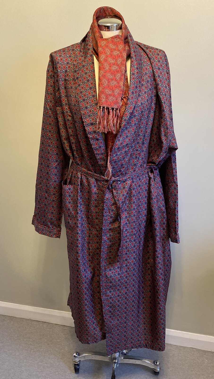 Men’s Vintage Robe Smoking Jacket Paisley Dressing Gown Dark Red Burgundy eBay