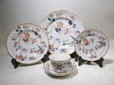 Chinoiserie Wedgwood China Devon Rose 5 Piece Place Setting Peonies Japonesque