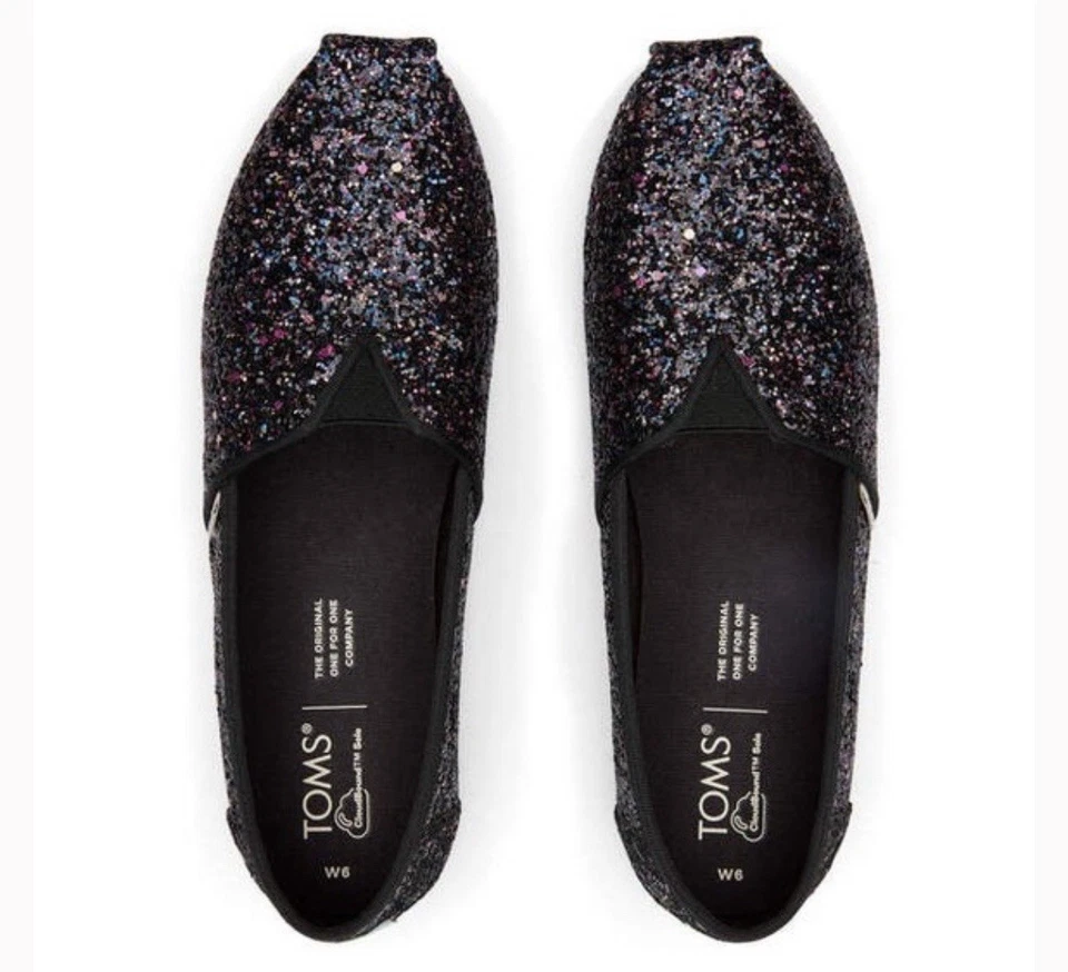 Zapato para mujer TOMS Classic Alpargata sin cordones negro brillo talla 7,5 Foto 3 de 4