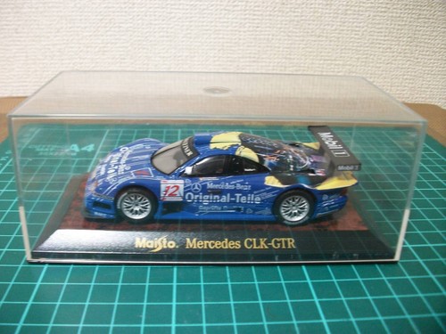 Maisto 1/43 Aktueller Status Priorität M25 Mercedes Clk-Gtr Reparaturbedürftig Handling DE