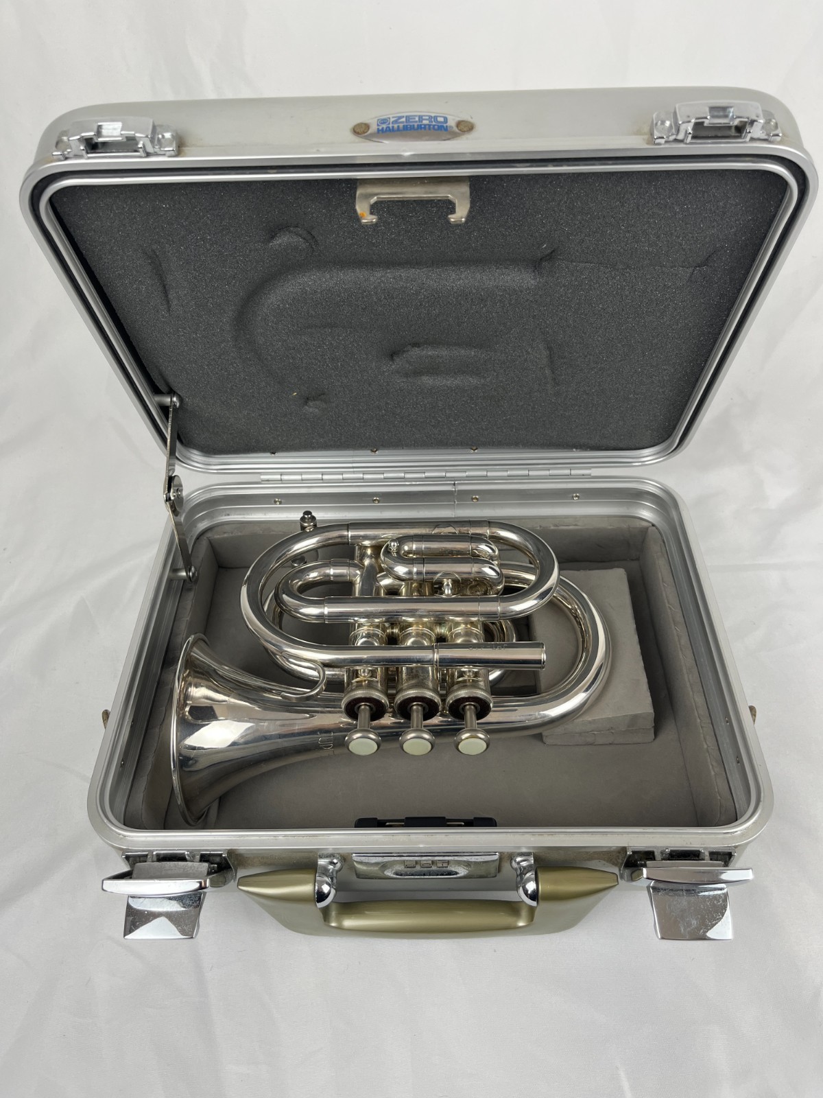 Jupiter JPT-416 Bb Pocket Trumpet Silver w/case