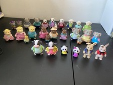 Lot Of 29 Lil Woodzeez Families Mixed Animals Dog Sheep Cow Beaver Read