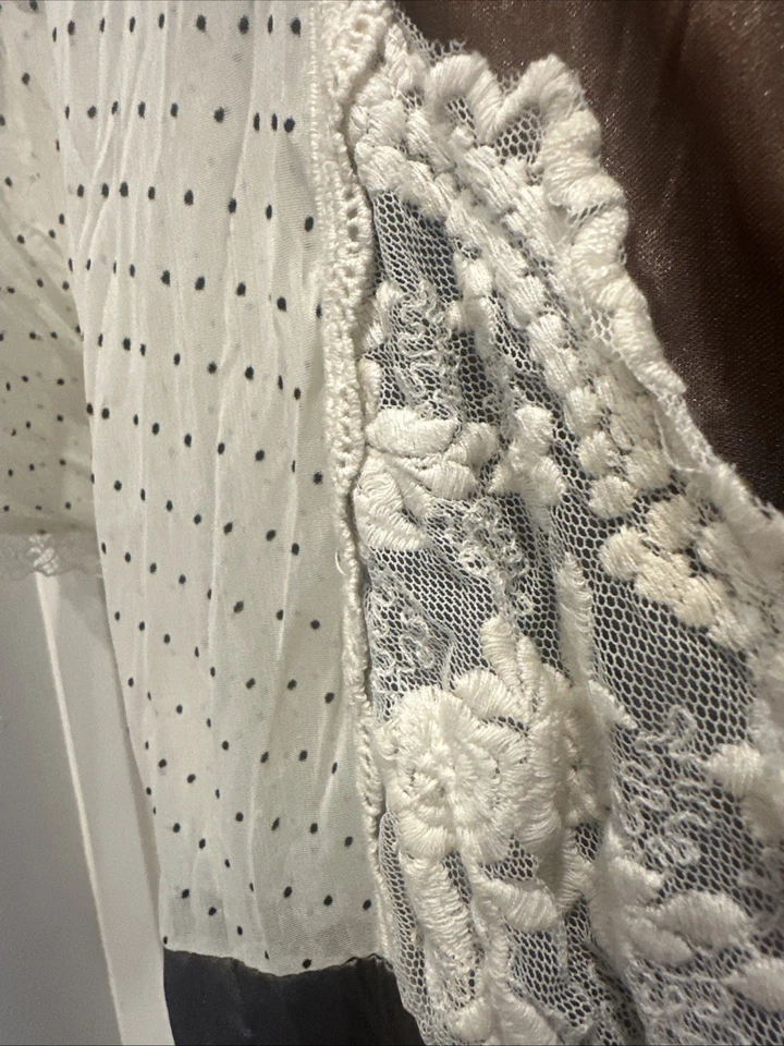 Vestido de renda Hazel marfim bolinhas - Imagem 4 de 4