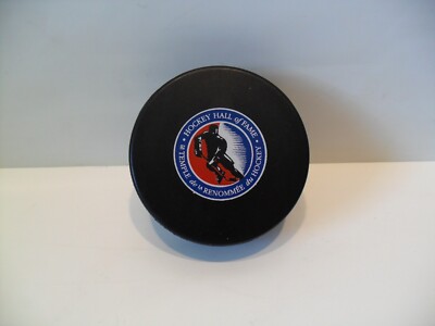 Hockey Hall of Fame Puck Unsigned Autograph Puck - Brand New Never Displayed