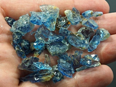 100 CT Rare Fluorescent Tenebrescent Scapolite Piece from Lot Badakhshan, AFG