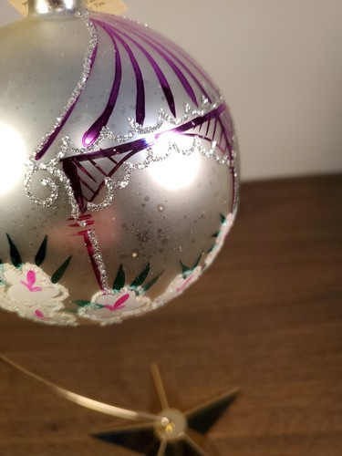 CHRISTINA’S WORLD Blown Glass ORNAMENT Silver Purple Poland Hand Painted 4 3/8" - Picture 8 of 8