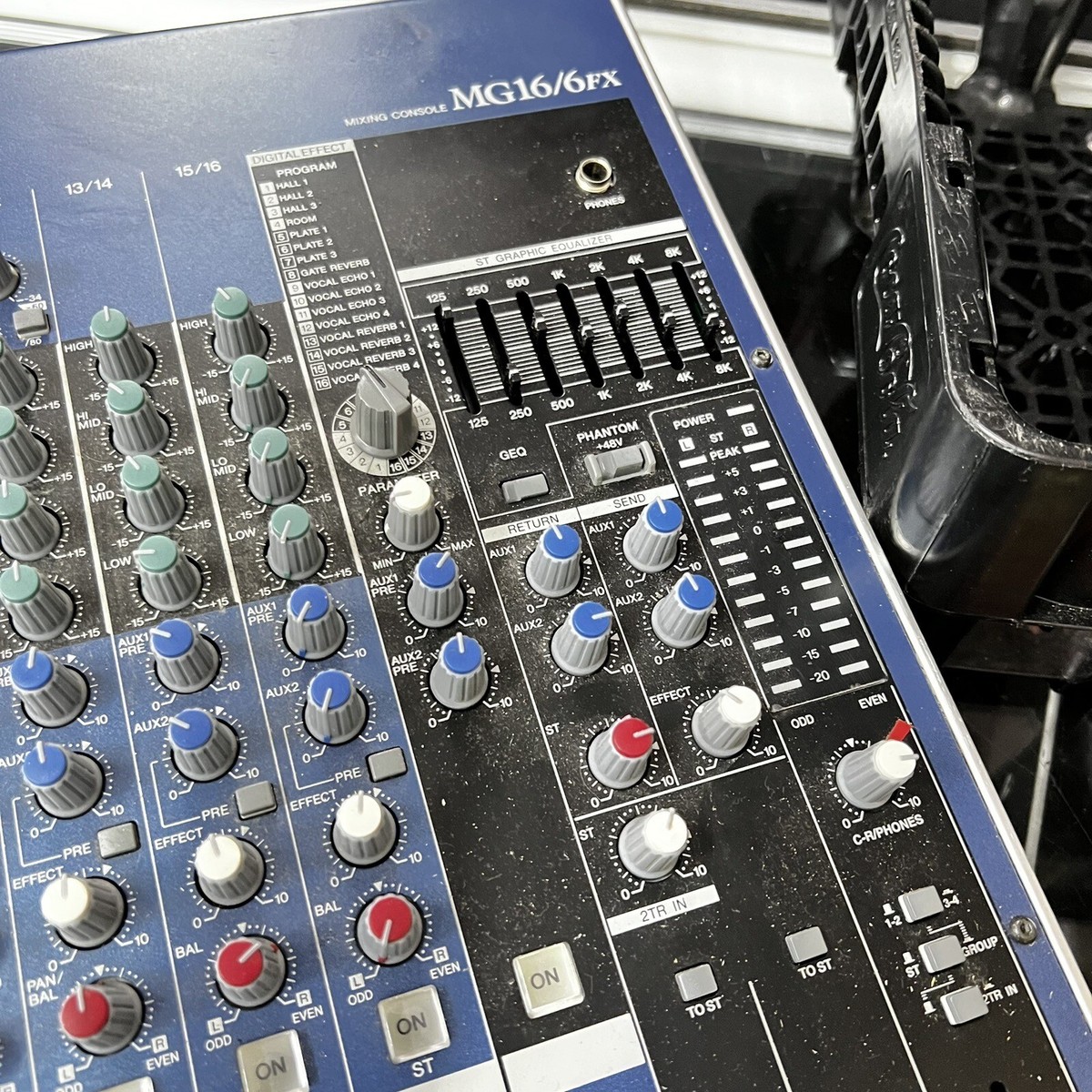 Yamaha MG16 /6fx 16 channel Analog console Mixer Audio Yamaha MG16 /6fx 16 channel Analog console Mixer Audio