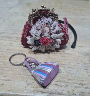 BORSELLINO PORTAMONETE DA COLLEZIONE VINTAGE CON PORTACHIAVI