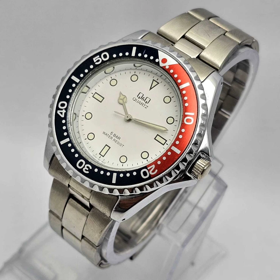 Q&Q Pepsi Bezel Quartz Vintage Men’s Diver Watch - Image 2 of 4