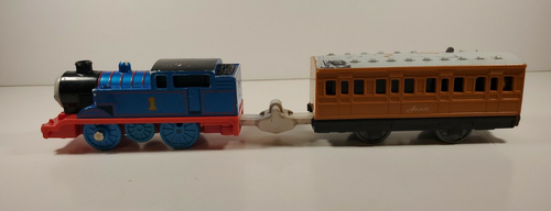 2005 TOMY Trackmaster Steam Along 