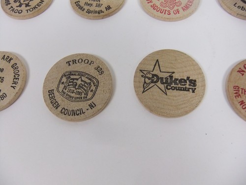 Vintage Wooden Nickel Advertising Lot (1) - Picture 6 of 12