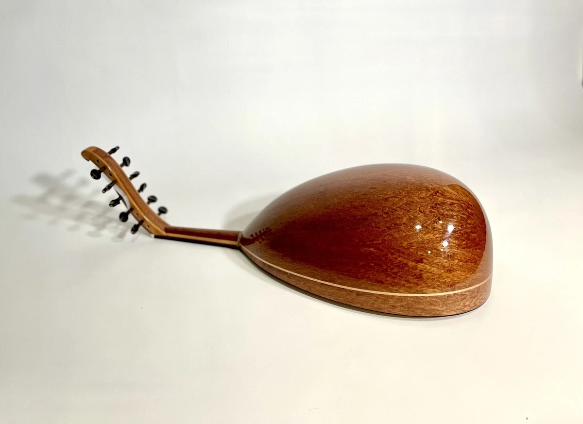 Complete Guide To Buying An Oud