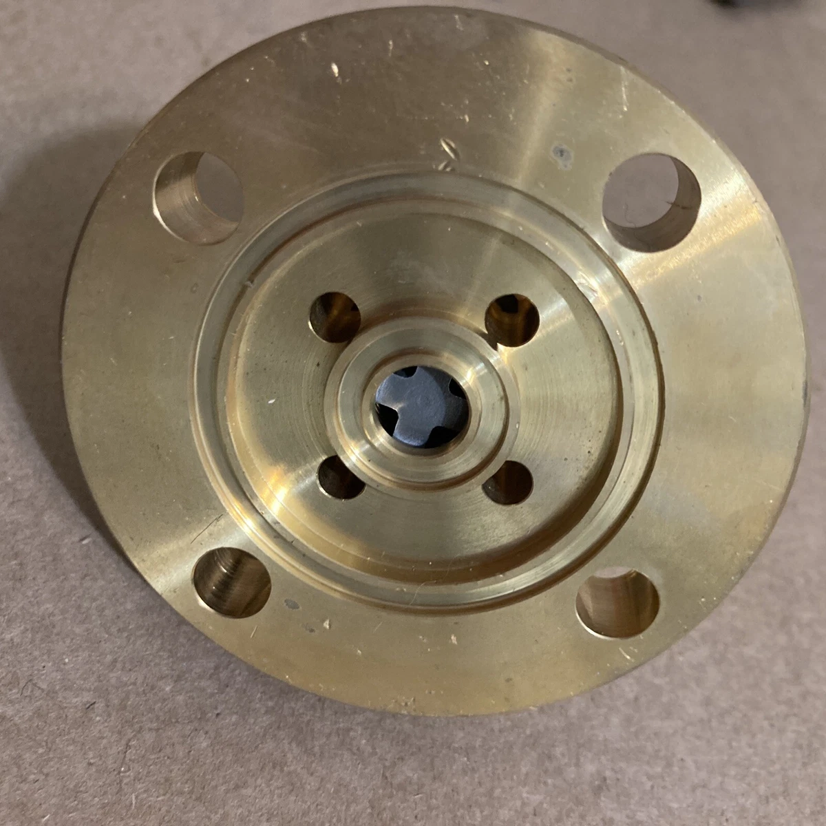 2BNB000627 8TB0884 Oil Supply Control Valve for Carlyle Screw  