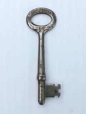 ( 1 ) Sargent Steel Skeleton Key # 17 - Not Hollow