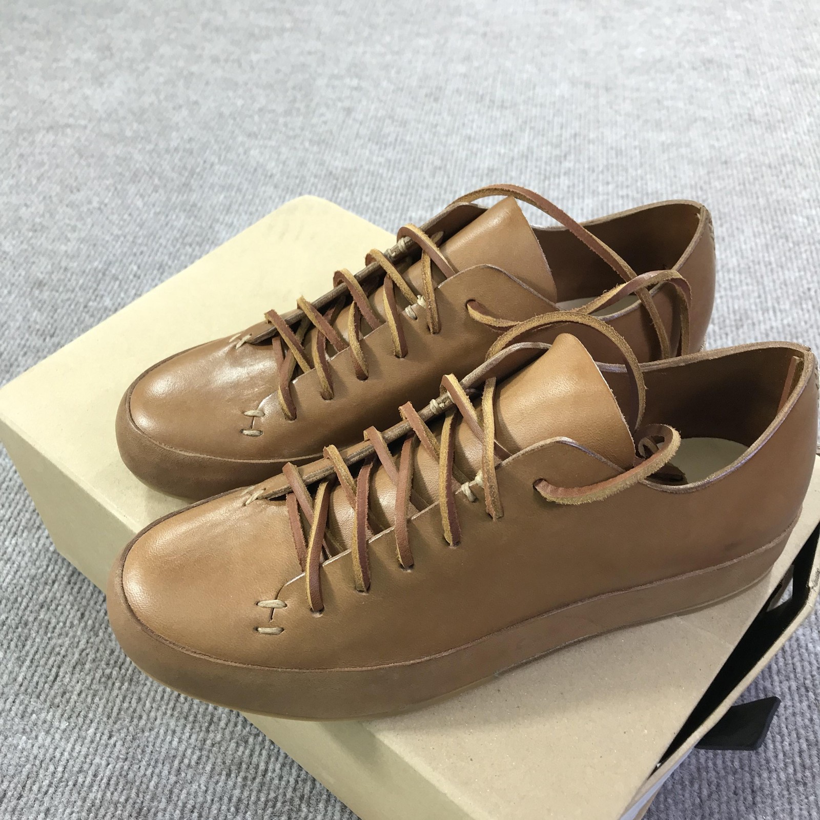 SAOLA Scarpe basse Feit cucite a mano uomo taglia 38 pelle marrone semi cordovan suola vibram rare