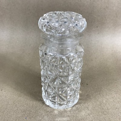 Vintage Schminktischdose aus geschliffenem Kristall mit Deckel Apotheker Schminktischdose