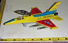 Vtg TOYSMITH Metal Pull Back & Go TOY US Air Force F-16  ~ 7½" Long