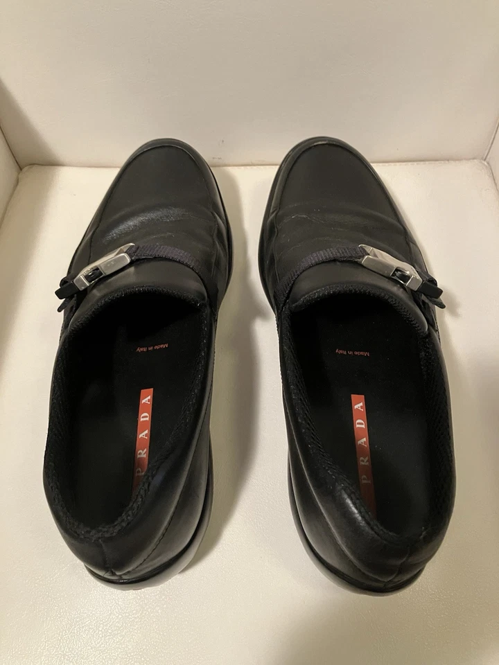 Mocasines de conducción de cuero para hombre Prada con hebilla plateada - talla 10,5 EE. UU. (44,5 UE) Foto 4 de 4