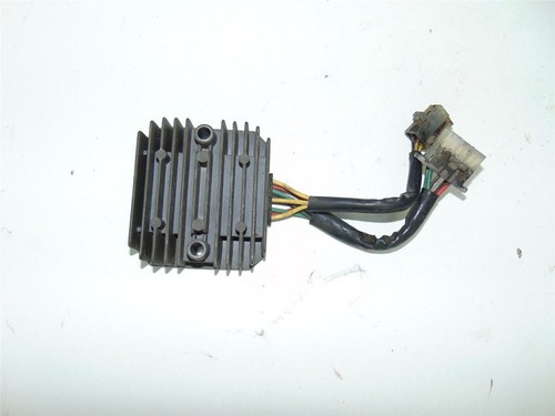 Honda VF750F RC15 Gleichrichter Spannungsregler 12V SH41-12. 2,8