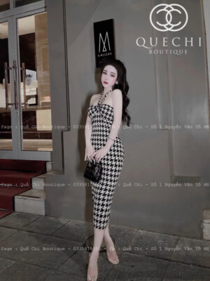 Houndstooth printed knit strappy bodycon midi dress black and white size  Small