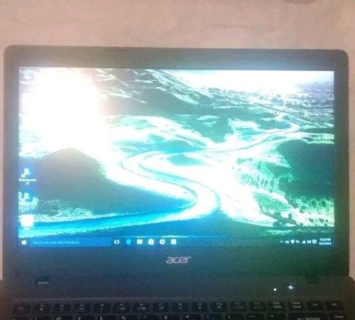 ACER Aspire Laptop, 14", Windows 10, Intel Celeron CPU, 2GB RAM, 32GB SSD - Picture 5 of 7