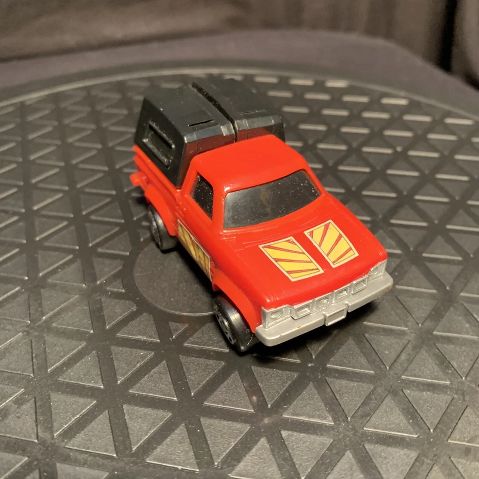 Vintage 1984 Remco Zybots Red Explorer Truck w/ Camper Transforming Robot - Image 4 of 4