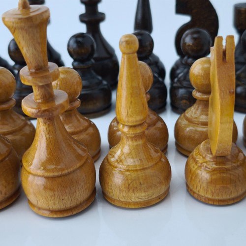 Vintage Set Wooden Chess Figures Chess Pieces Complete Set #5888 - Picture 7 of 16