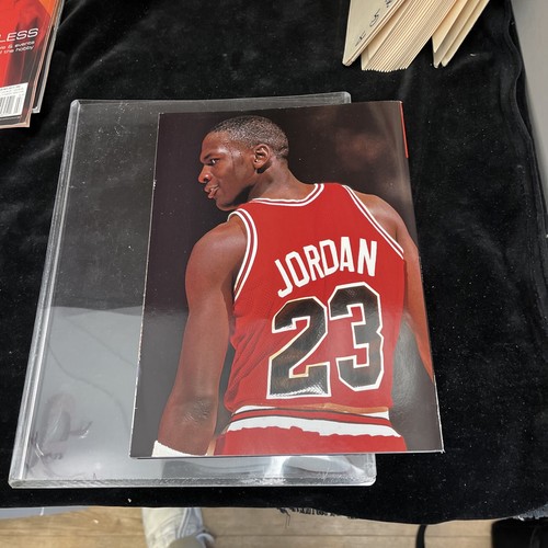 Michael Jordan Slam Edición Coleccionistas Revista La Leyenda de MJ Con Estuche de Plástico - Imagen 2 de 3