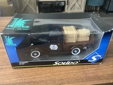SOLIDO 1936 FORD STAKE BODY PICKUP WITH CARGO 1/18 SCALE
