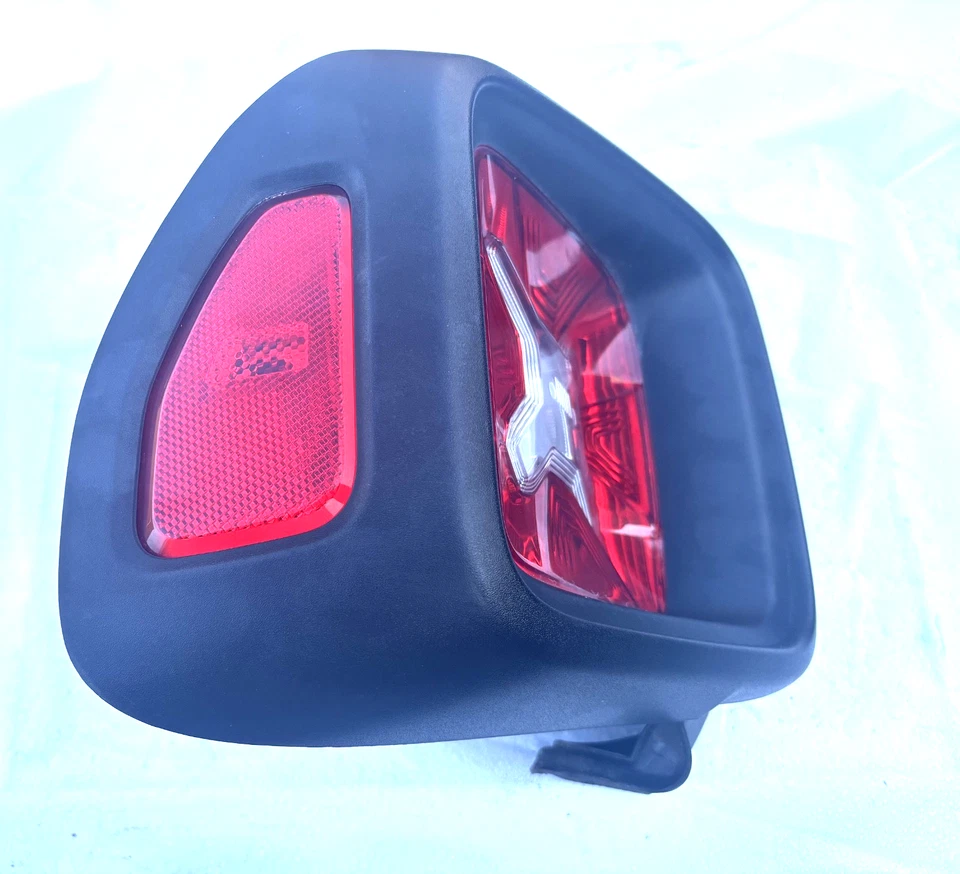 💎2015 - 2023 JEEP RENEGADE REAR RIGHT SIDE TAILLIGHT TAIL LIGHT LAMP OEM - Image 3 of 4
