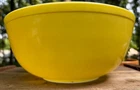 Vintage Pyrex Yellow 404 Mixing Bowl 4 Quart Primary Colors Series Milk Glass