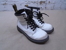 NWOB Dr. Martens 1460 Junior Doc Leather 8-Eye Combat Boots JY004 Youth US 1