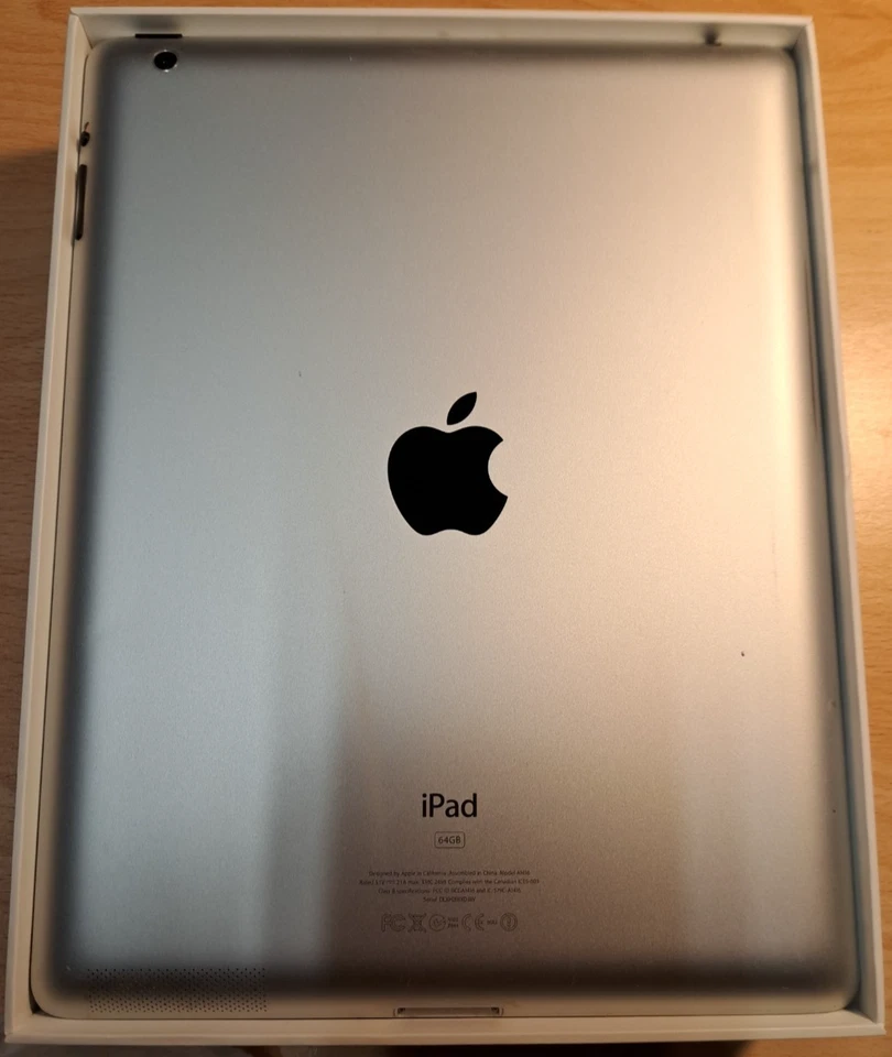 Apple iPad (3rd generation) · 64GB · Wi-Fi, Foto 2 von 4