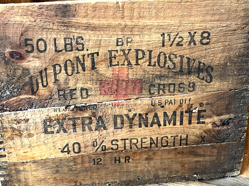 Antique Wooden Crate DuPont Explosives Red Cross Extra Dynamite 40% 50 LBS ((2A) - Picture 2 of 11