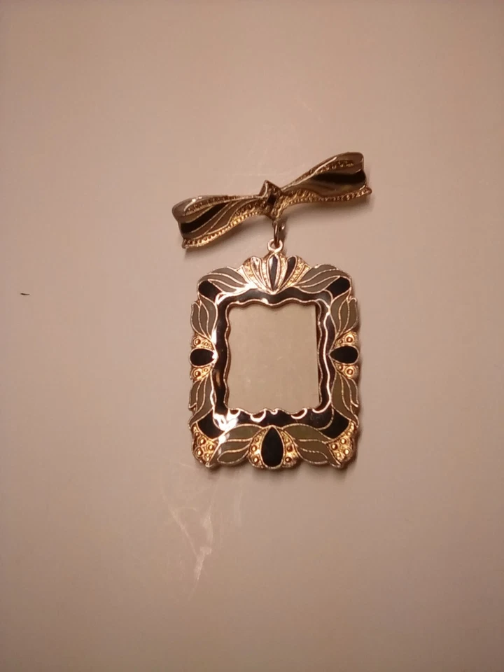 3 marcos de fotos medallón 2/Com 1/Avon. Fácil carga de fotos desde atrás. Art deco Foto 4 de 4