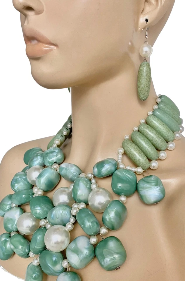 Conjunto de aretes collar babero llamativo perla sintética verde menta gruesos en capas pesadas Foto 2 de 3