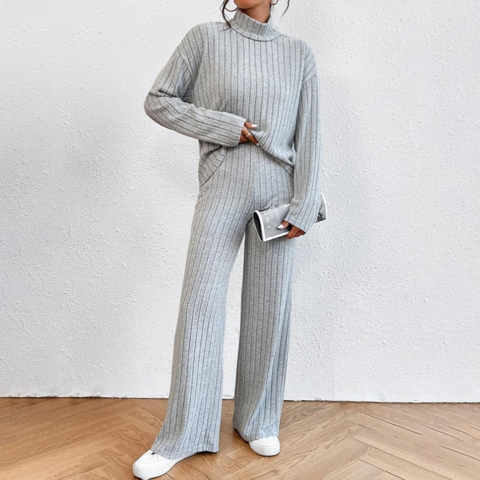 Acquista Tuta da donna casual a gamba larga con chiusura in vita tuta stampata in Italia a partire da 12