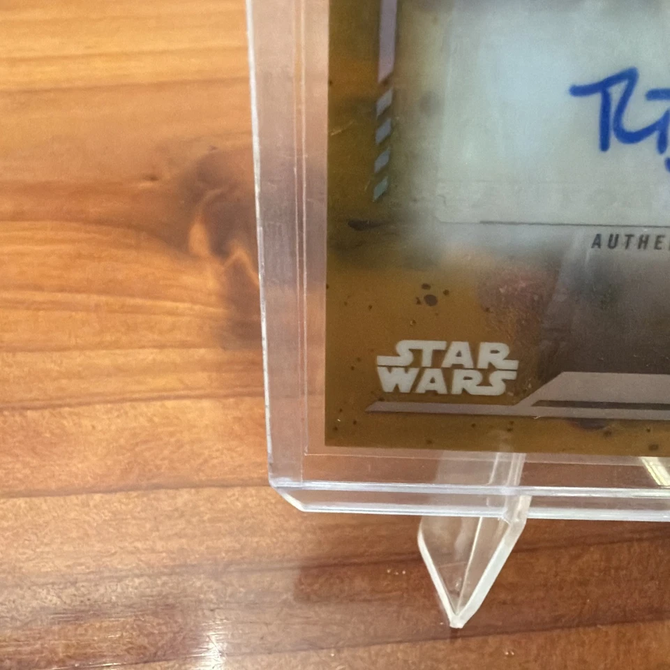 2024 Topps Chrome Star Wars Bodhi Rook Riz Ahmed Gold Refractor AUTO 36/50 - Image 4 of 4