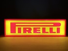 Insegna luminosa 3D pubblicitaria gomme Pirelli LED LIGHT LOGO TARGA PNEUMATICI