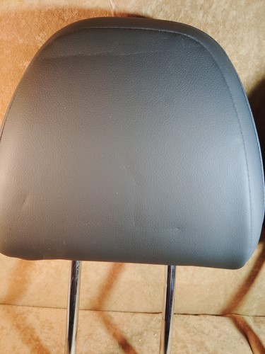 2019 Subaru Ascent headrests pair UNUSED - Picture 4 of 5