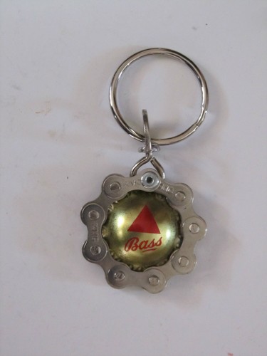 BASS  Key Chain - Picture 1 of 2