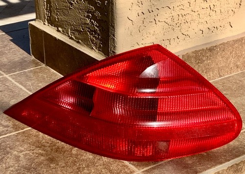 Mercedes-Benz SL500 or SL600 Right Side Rear Tail Light Assembly A2308200264 - Picture 6 of 7