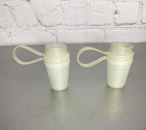 Mini agitador de viaje vintage con tapa abatible para sal y pimienta Rubbermaid - Imagen 3 de 8