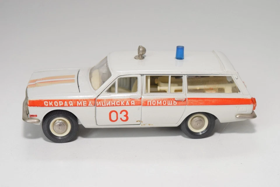 A47 1:43 CCCP USSR NOVOEXPORT VOLGA GAS BONRA A3-24-02 AMBULANCE EXCELLENT RARE - Bild 2 von 4